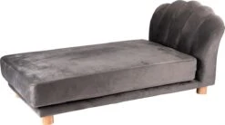 Maxxpro Katten- En Hondenbank - Grijs - Verhoogd Met Houten Poten - Fluweel Materiaal - 90 X 44 X 34 Cm - Huisdieren Tot 80 KG 15 Maxxpro Katten- En Hondenbank - Grijs - Verhoogd Met Houten Poten - Fluweel Materiaal - 90 X 44 X 34 Cm - Huisdieren Tot 80 KG -Hondenspullen Verkoop 1200x671