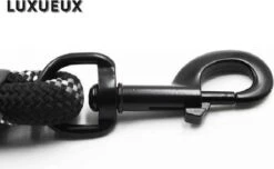 Hondenriem - Luxueux - Nieuw Verstevigd Model – Reflecterend - Voor Grote En Kleine Honden - Duurzaam Touw - Stevige Grip - Honden Trainen – Zwart - 1,50 Meter 9 Hondenriem - Luxueux - Nieuw Verstevigd Model – Reflecterend - Voor Grote En Kleine Honden - Duurzaam Touw - Stevige Grip - Honden Trainen – Zwart - 1,50 Meter -Hondenspullen Verkoop 1200x737 3